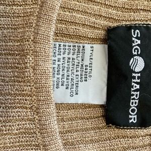 Sag Harber white and taupe shells size medium.